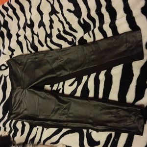 5/$20 Size Medium Streetwear Society Women's Pants